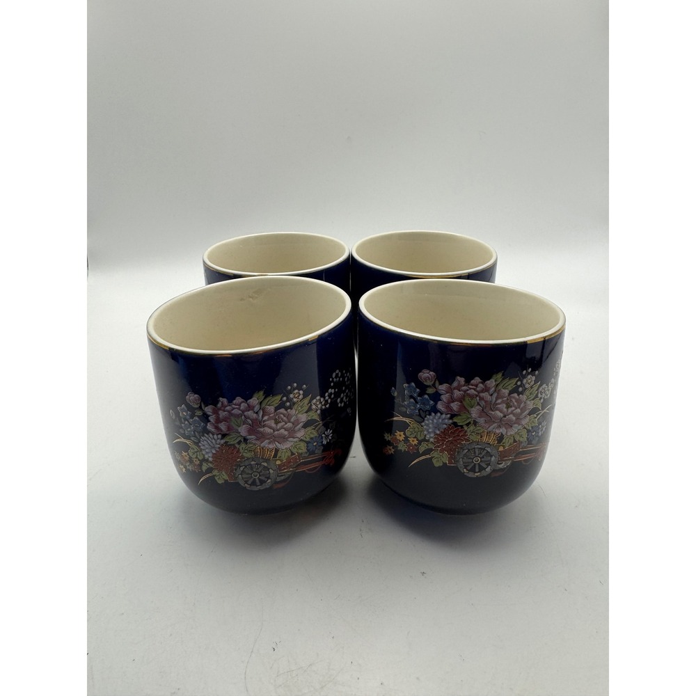 Set of 4 Vintage Japanese Tea Cups Floral Design Blue White - Picture 9 of 10